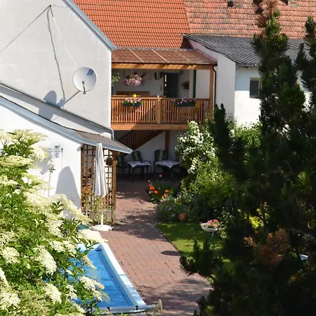 Farm stay Zum Siebenschlaefer Herrnbaumgarten