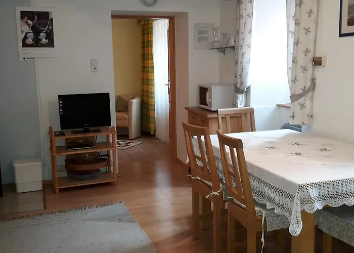 Zum Siebenschlaefer Farm stay Herrnbaumgarten